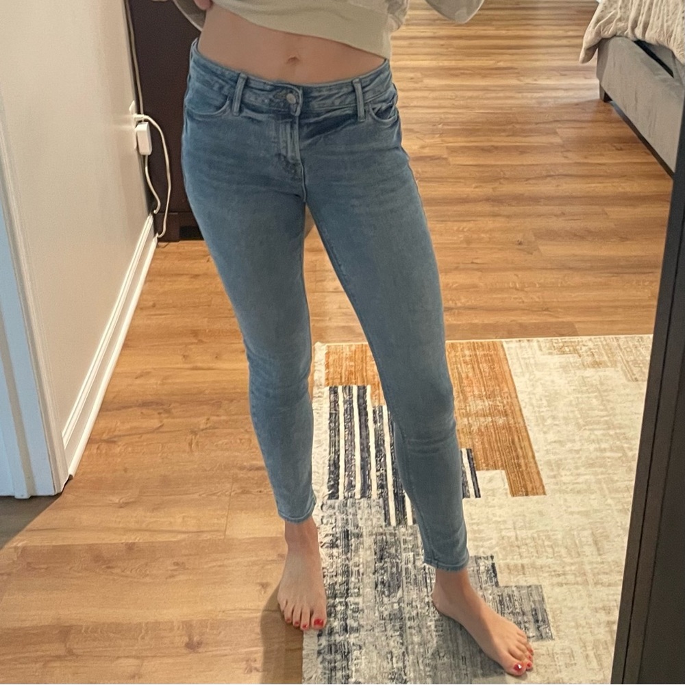 Old Navy mid rise Skinny Jeans